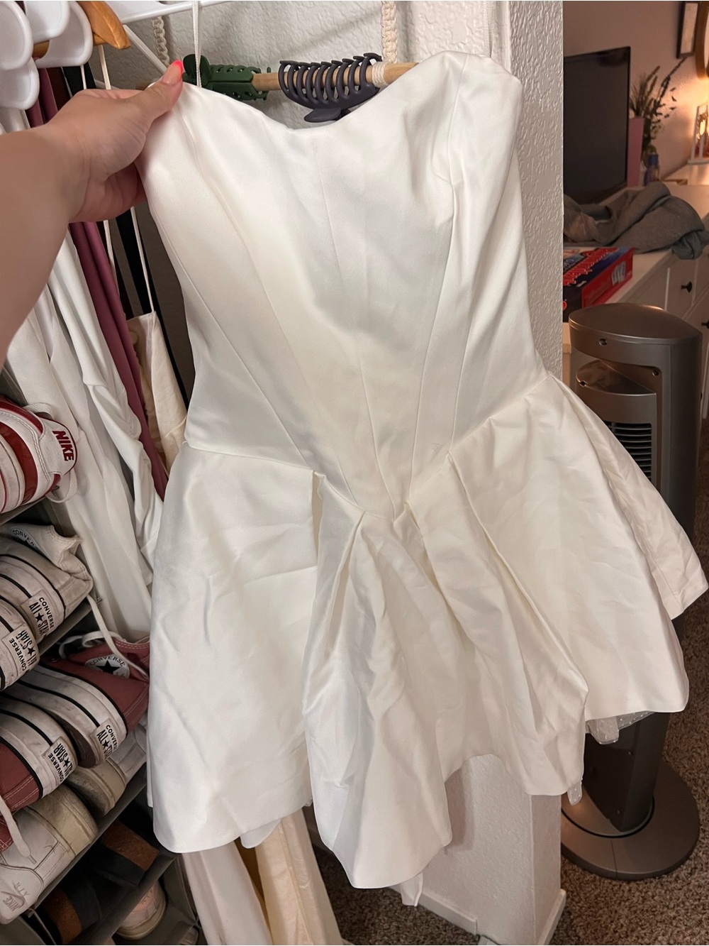 House of CB White Strapless Satin Dress with Back Bow - Picture 5 of 7
